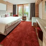 Hotell Lajadira &