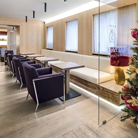 拉吉阿迪瑞安酒店及水疗中心 酒店