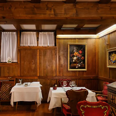 Lajadira & 4* Кортина-д'Ампеццо