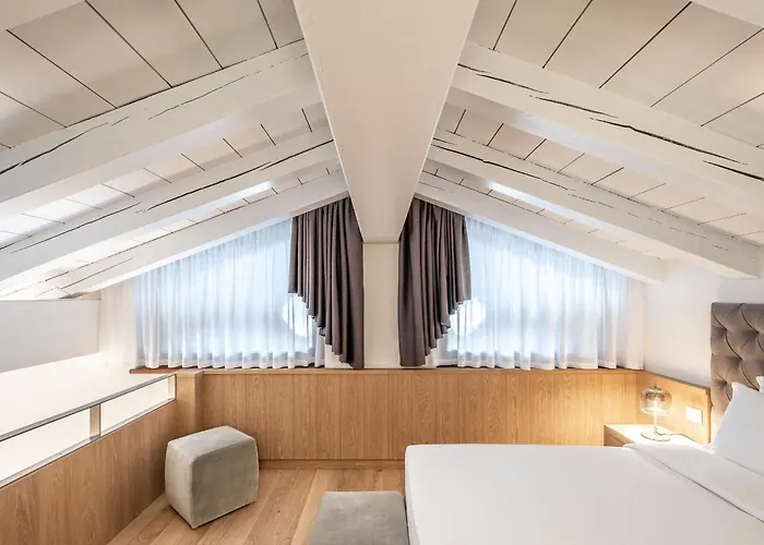 Lajadira & Hotel Cortina d'Ampezzo