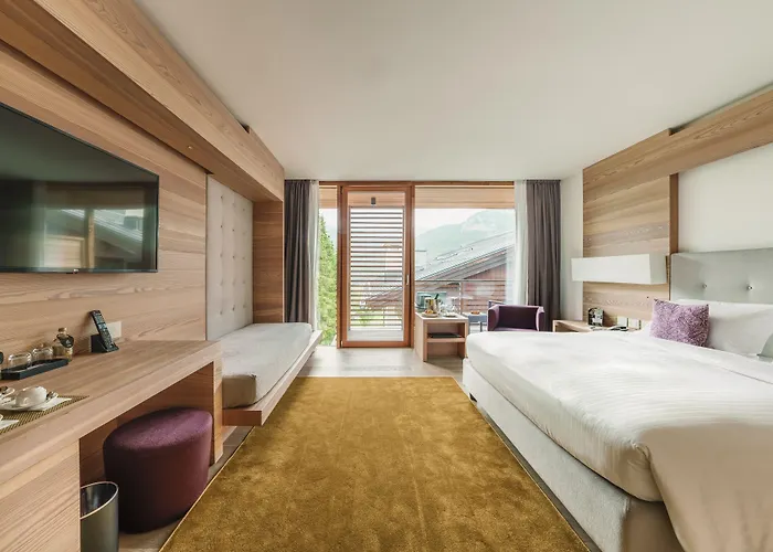 Hotel Lajadira &