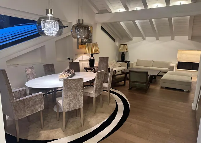 Hotel Lajadira & 4*