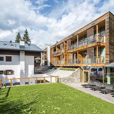 Hotel Lajadira & Cortina d'Ampezzo