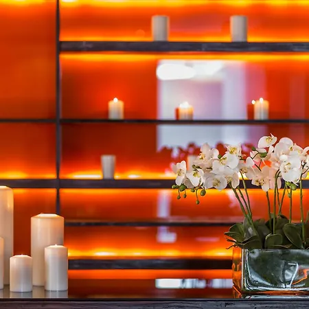 Hotel Lajadira & 4*