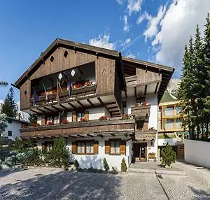 Hotel Lajadira & 4*