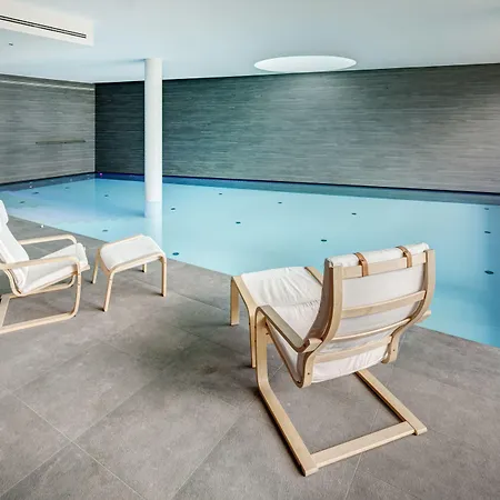 Otel Lajadira &