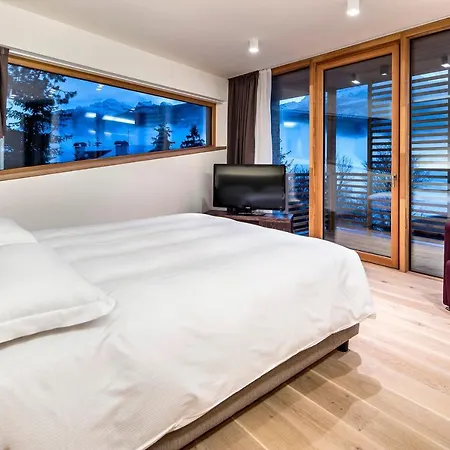 Lajadira & Hotel Cortina d'Ampezzo