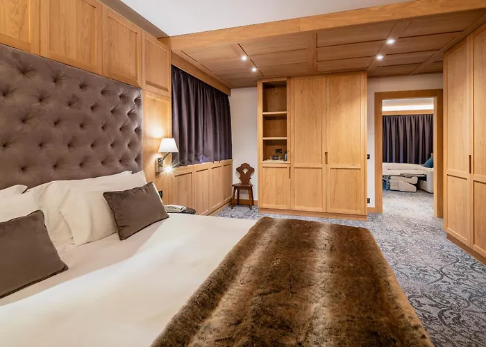 Hotel Lajadira & 4*