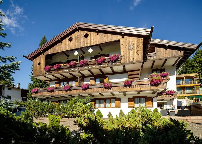 Lajadira & Hotel
